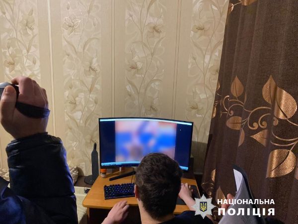 Харьковчанина поймали на детской порнографии