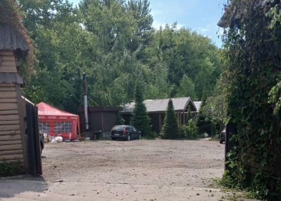 РФ ударила по базе отдыха в пригороде Харькова: погибли 5 человек  (дополнено, фото)