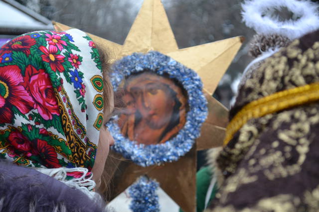 В Харькове прошел парад вертепов (фото)