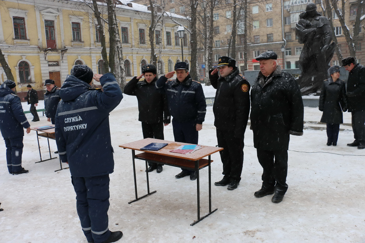 В Харькове спасатели приняли присягу (фото)