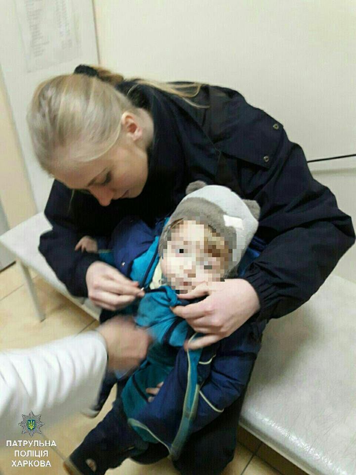 В Харькове мать бросила годовалого ребенка на малознакомого человека (фото)