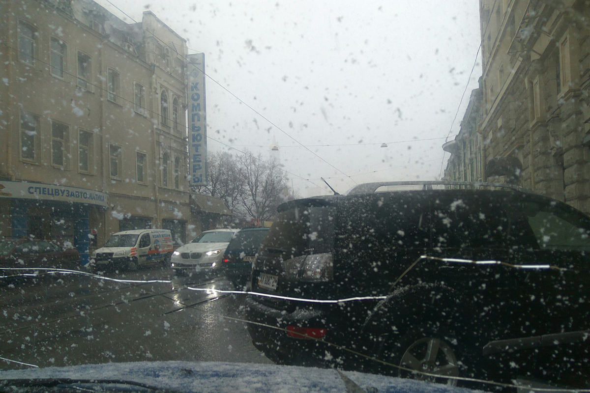 В Харькове - снегопад (фото)