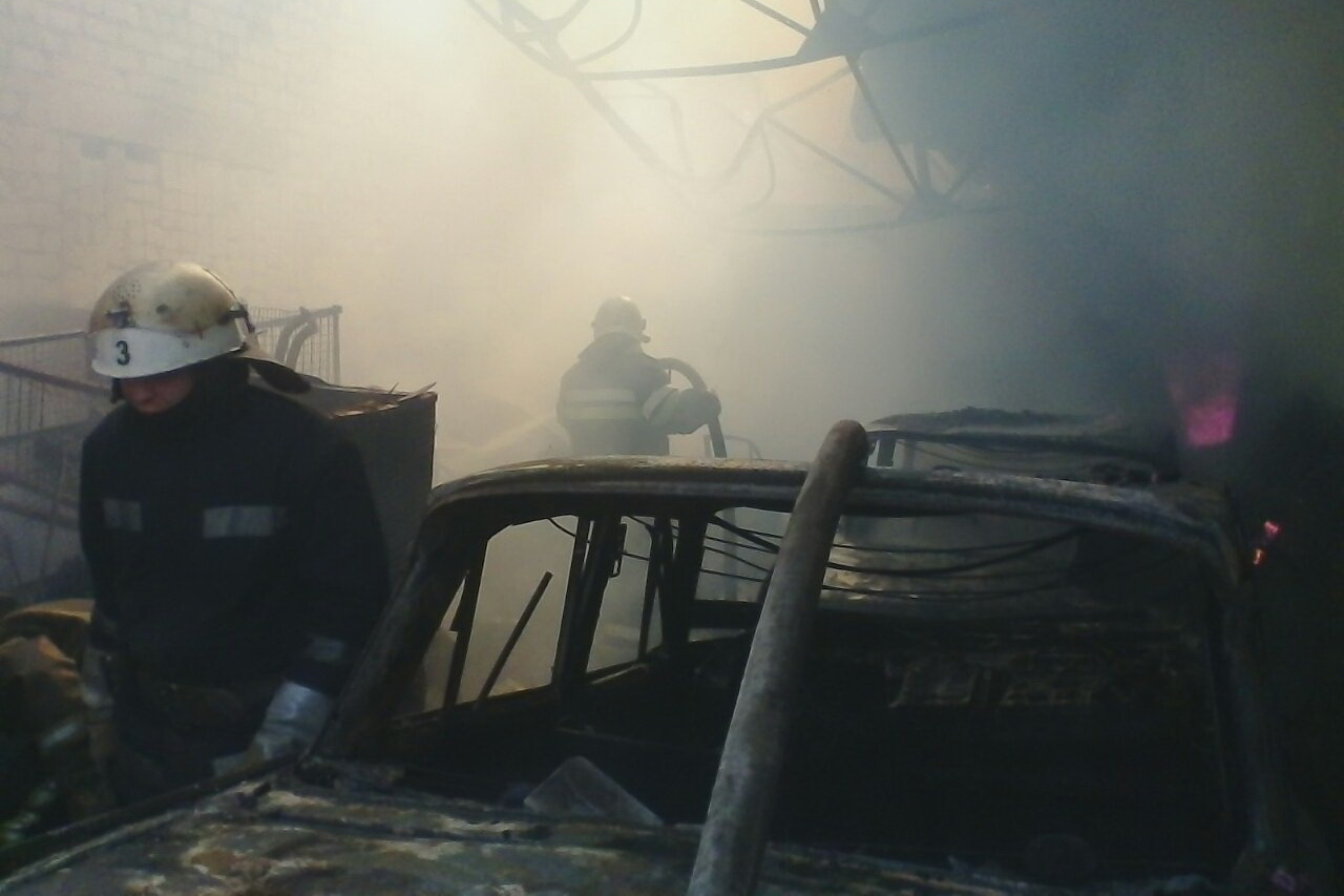 В Харькове - крупный пожар (фото)
