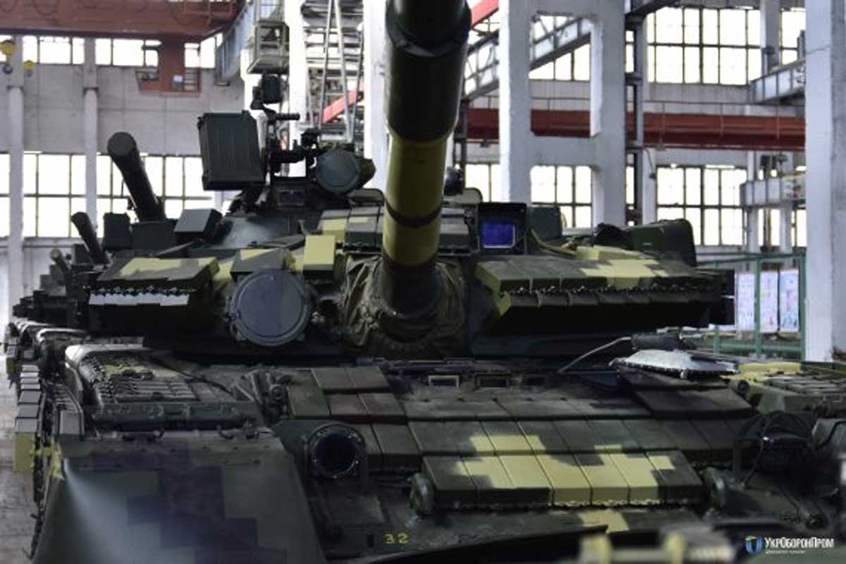 В Харькове отремонтировали танки для десанта (видео)