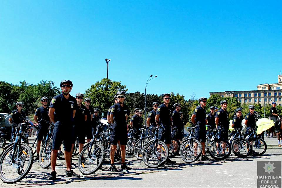 Харьков будут патрулировать полицейские на велосипедах (фото)