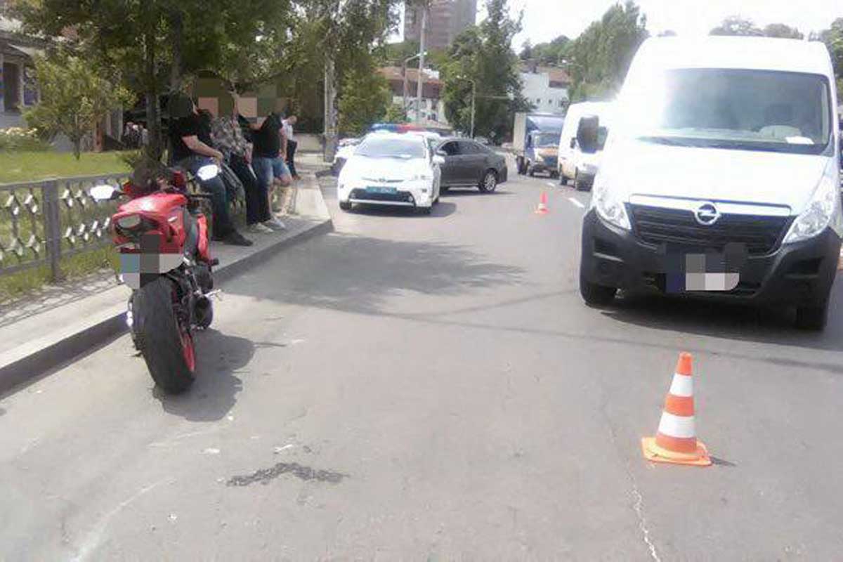 Возле Киевской сбит мотоциклист (фото)
