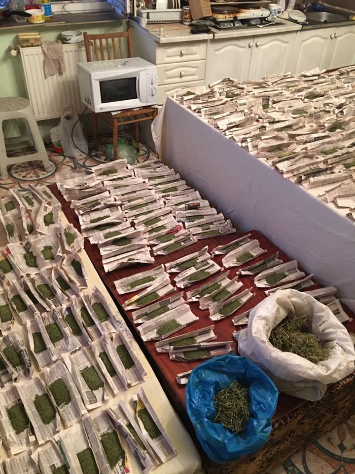 Харьковчанин хранил дома больше двух килограммов наркотиков (фото)