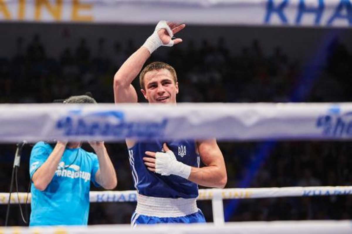Харьковский боксер вышел в полуфинал чемпионата Европы (фото)