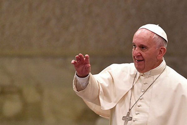 Папа Римский поможет харьковским переселенцам