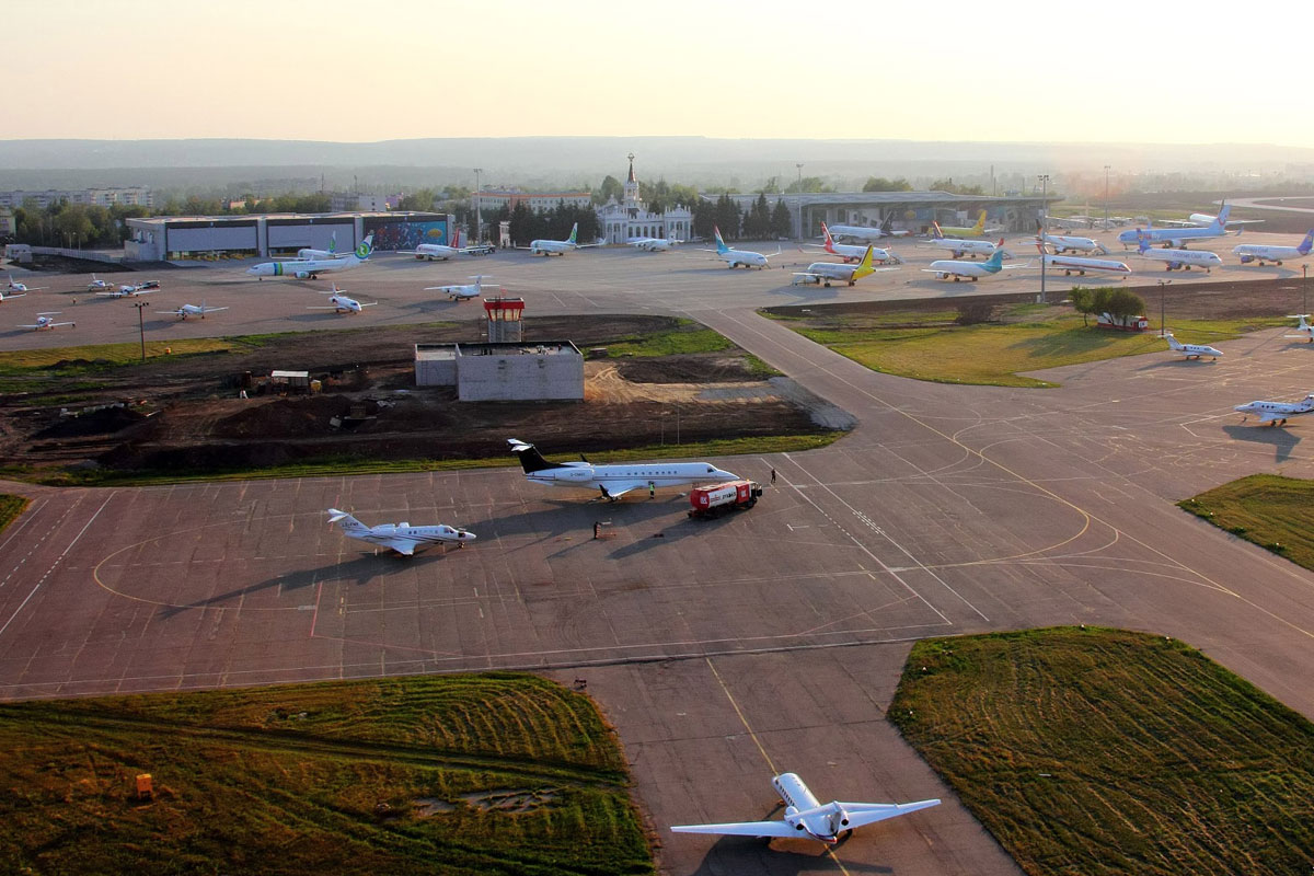 Харьковский аэропорт - в лидерах голосования за звание лучшего в Украине