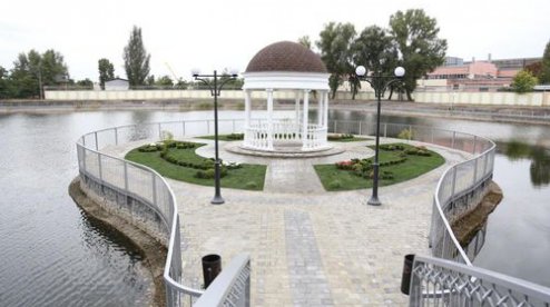 кременчуг городской сад озеро фото