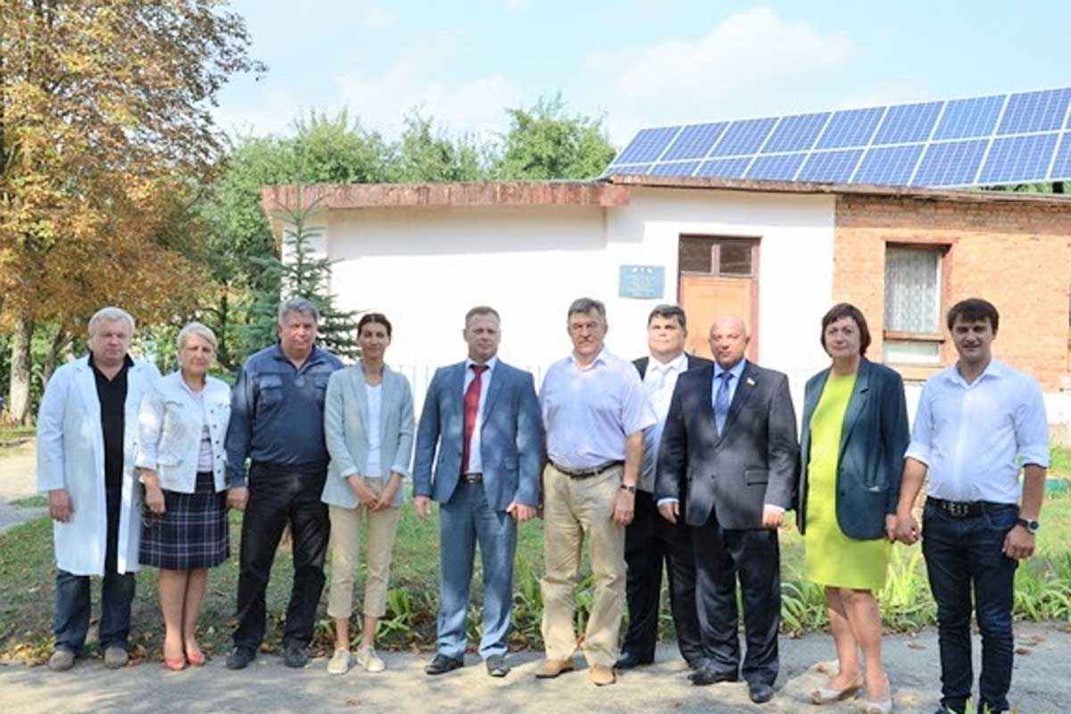 Под Харьковом запустили солнечные электростанции