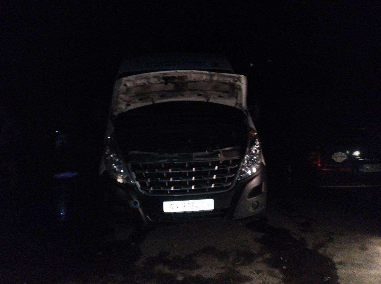 На Алексеевке сожгли три автомобиля (фото)