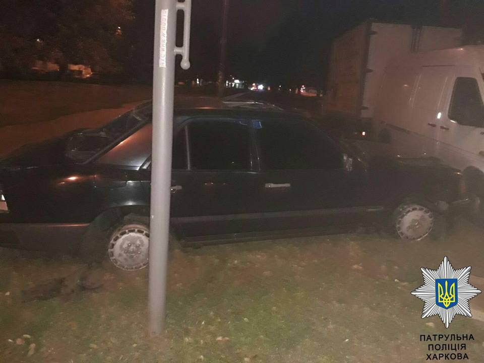 В Харькове остановили автомобиль, который накануне попал в ДТП