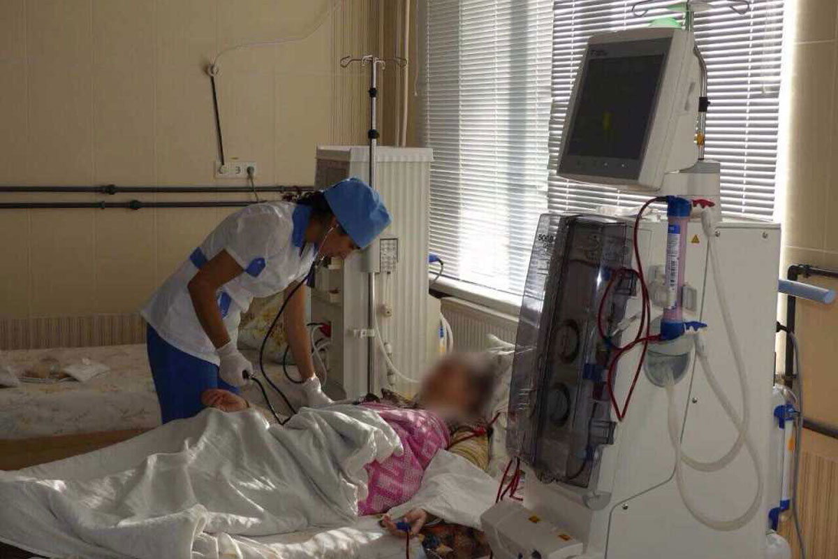 Больница под Харьковом получила новое оборудование для гемодиализа (фото)