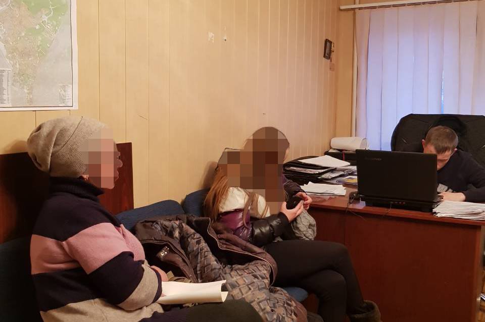 В Харькове девочка ходила в школу пьяной