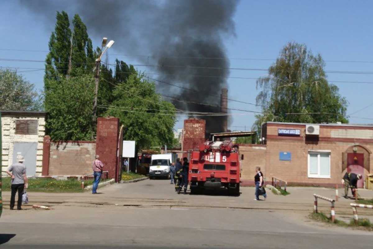 В Харькове - пожар на предприятии