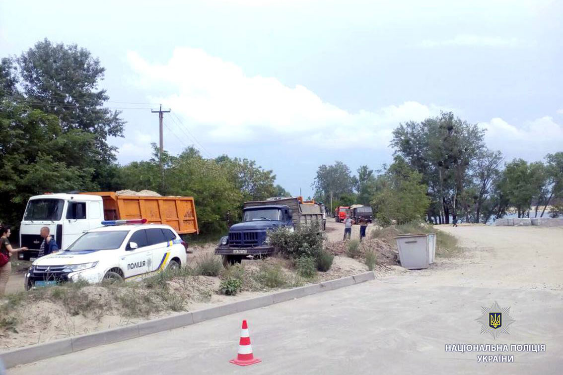 В полиции прокомментировали действия Нацкорпуса в Безлюдовке (фото)