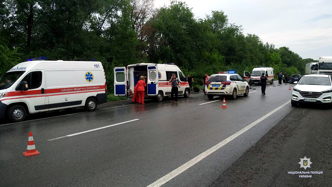 Авария под Харьковом: трое пострадавших (фото)
