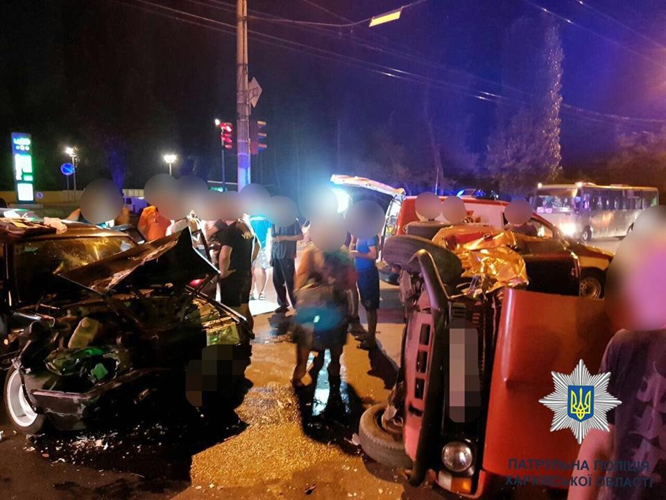 Авария в Харькове: пятеро пострадавших (фото)