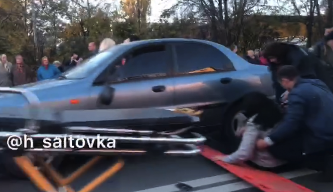 В Харькове женщину сбили две машины (фото)
