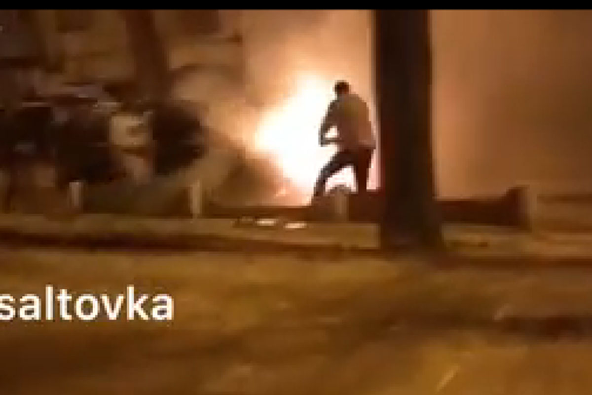 На Салтовке сгорела машина (видео)