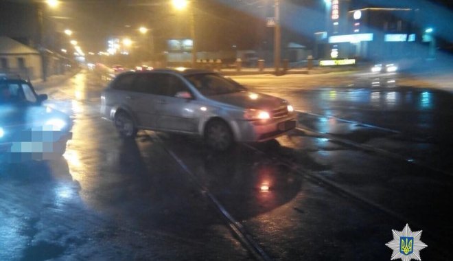 В Харькове скорая попала в ДТП, есть пострадавший