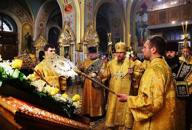 Под Харьков привезли христианскую святыню (фото)