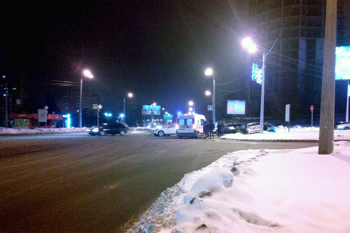 На Клочковской столкнулись машины (фото)