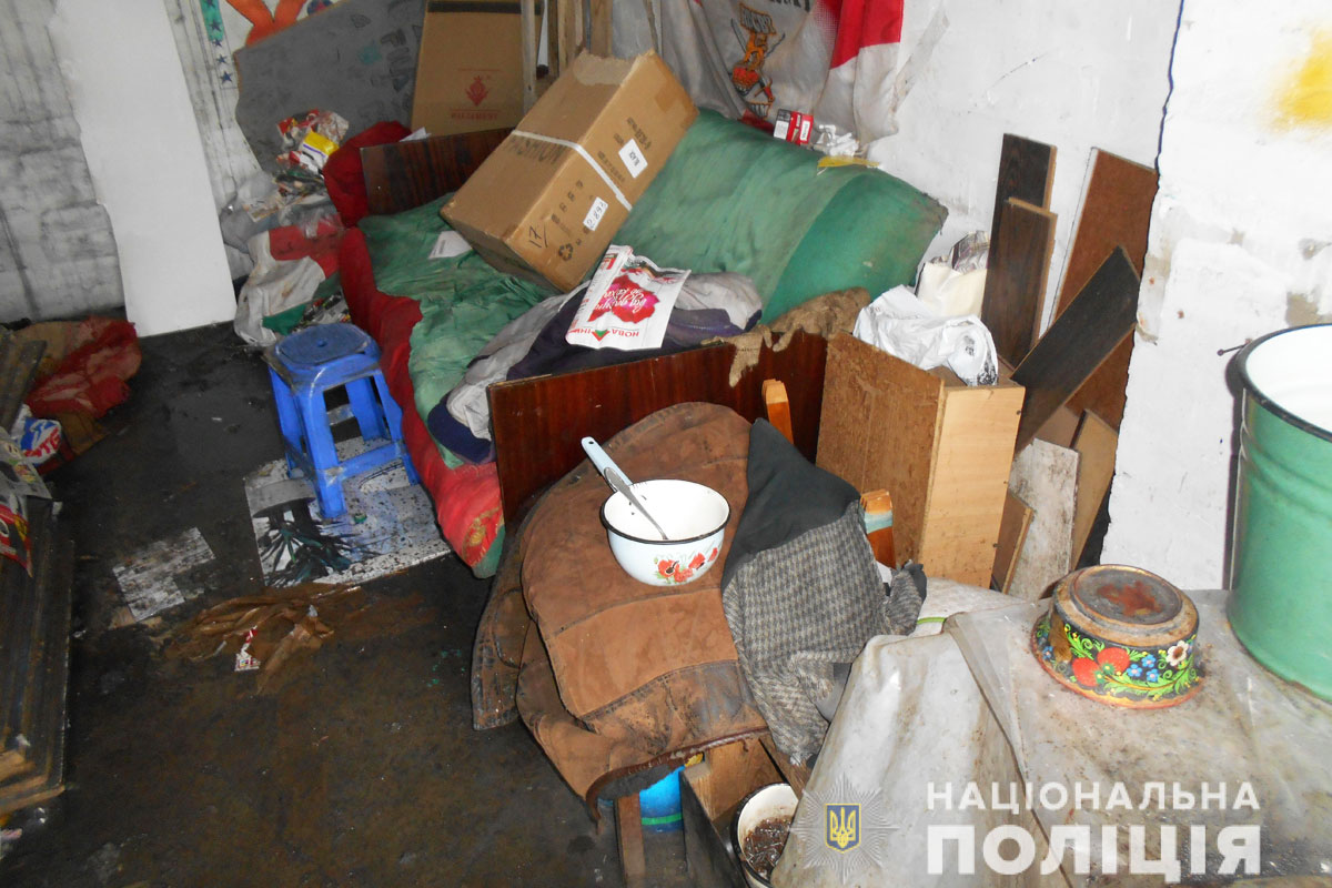 Мужчина варил мак в гараже под Харьковом (фото)