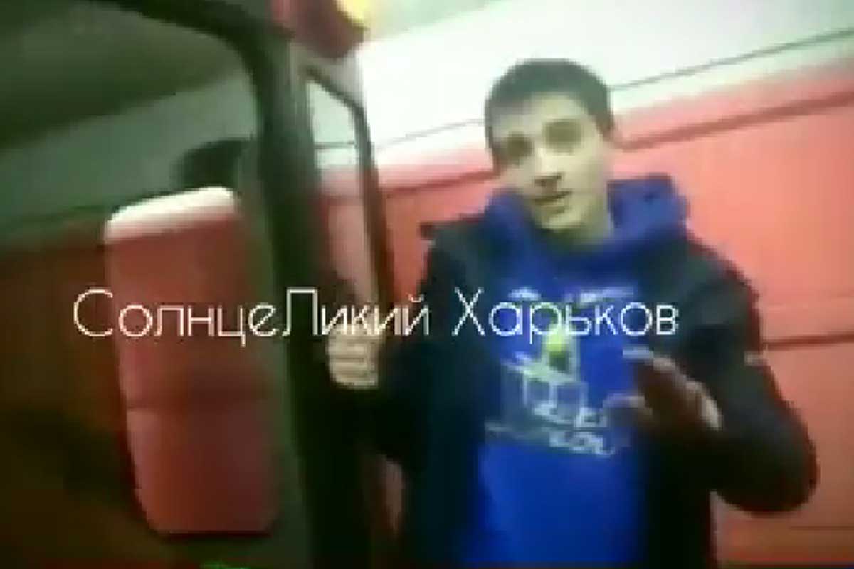 В Сети появилось видео зацепера в харьковском метро