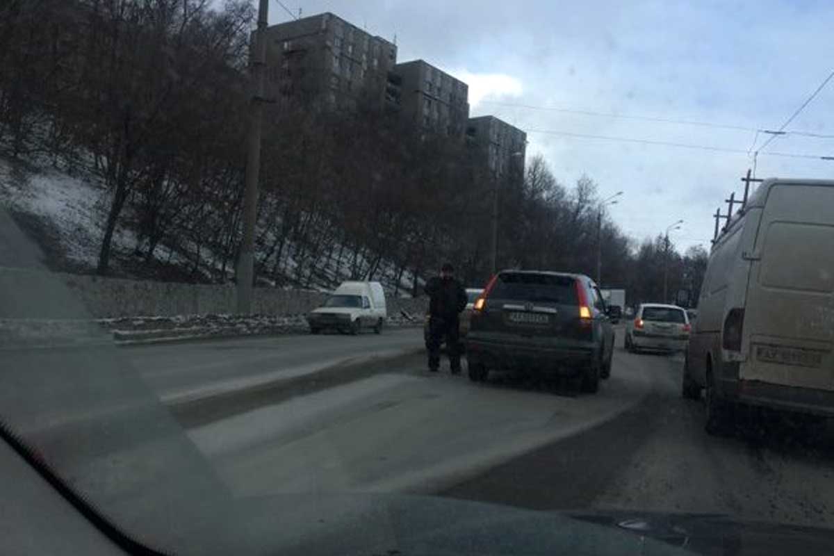 В Харькове Honda врезалась в Peugeot (фото)