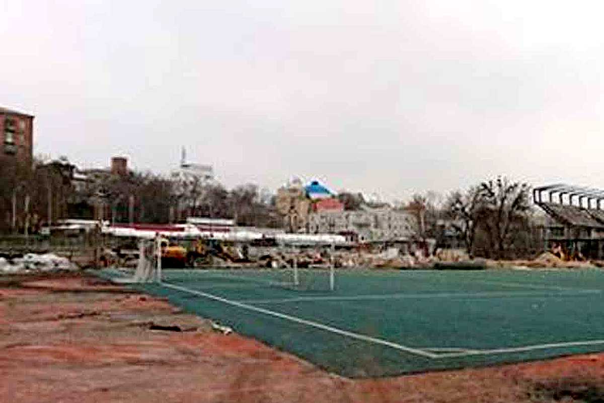 В центре Харькова реконструируют стадион