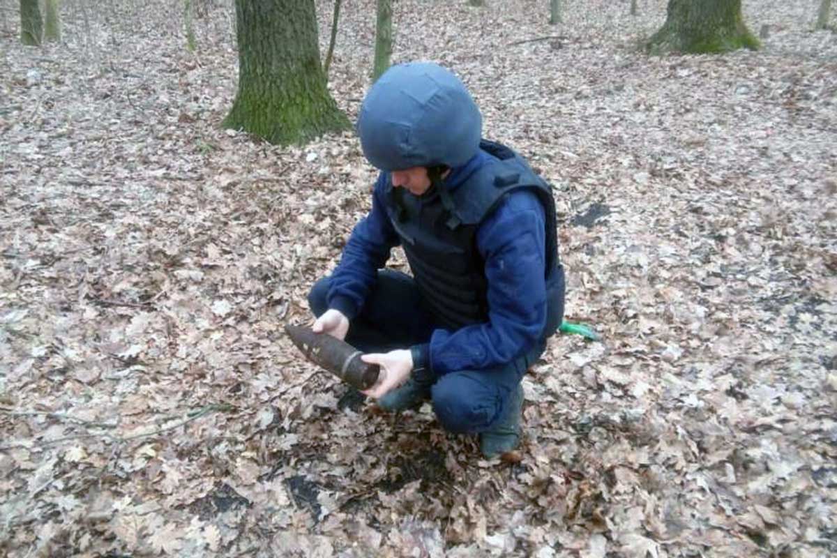 Под Харьковом дети нашли снаряды (фото)