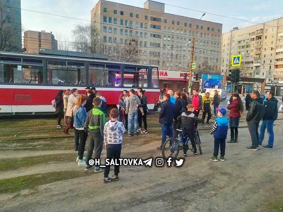 В Харькове трамвай сбил ребенка (фото)