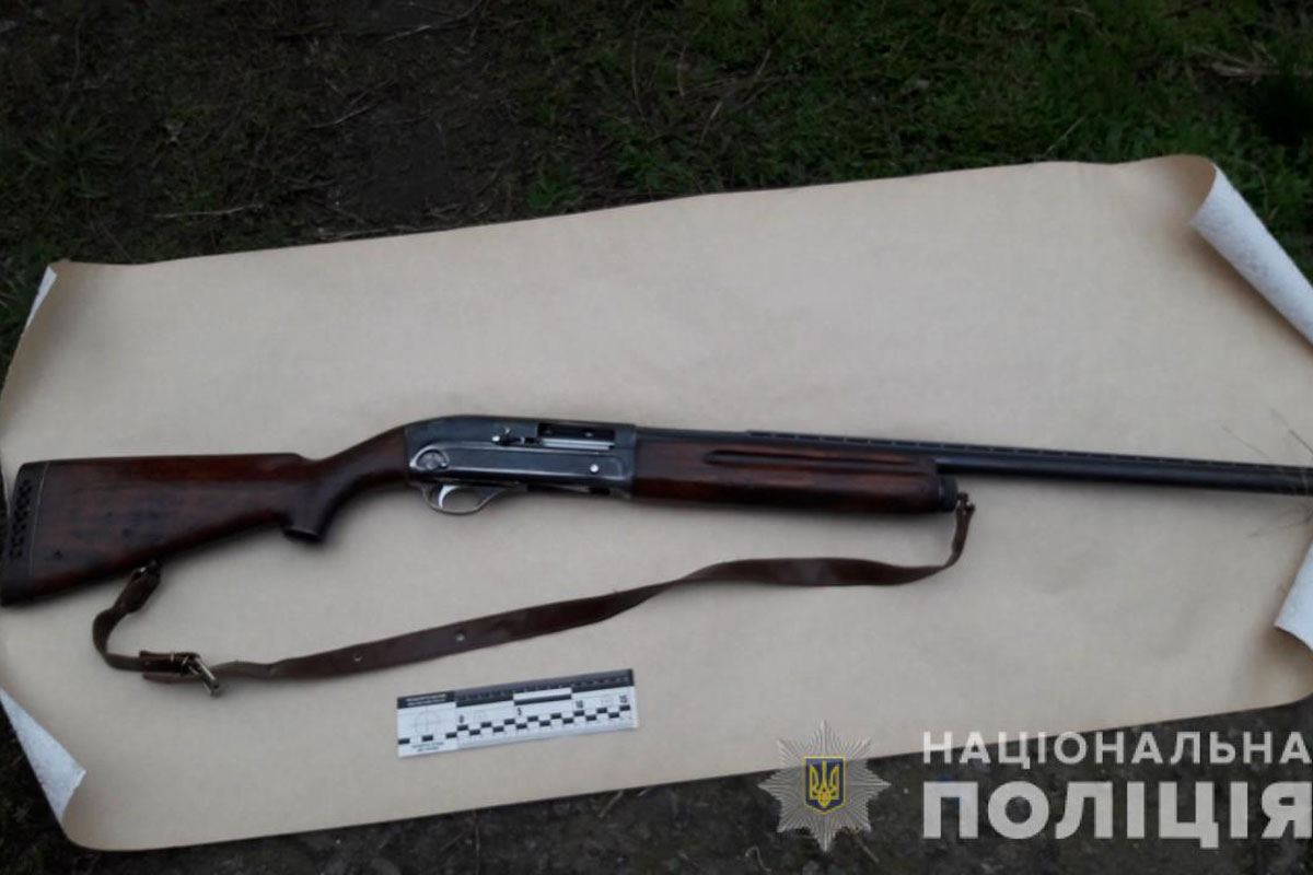 Под Харьковом мужчина застрелился из ружья (фото)
