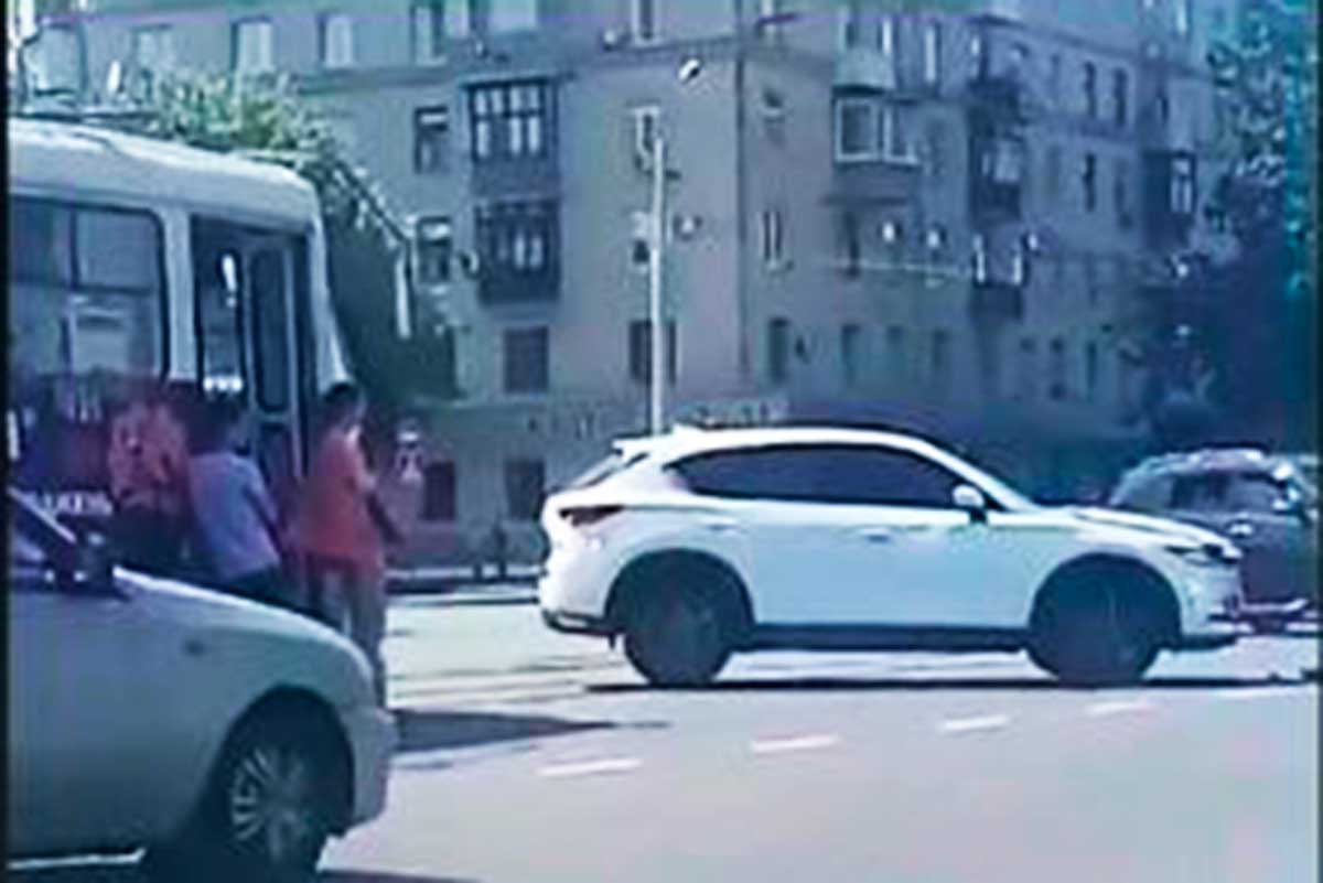 В Харькове авария заблокировала движение трамваев (видео)