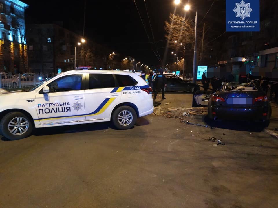 В Харькове - ДТП с полицией: есть пострадавшие (фото)