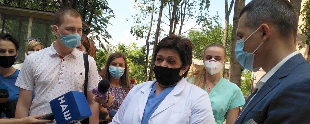 В чернобыльскую больницу лечить коронавирус пришли новые врачи 