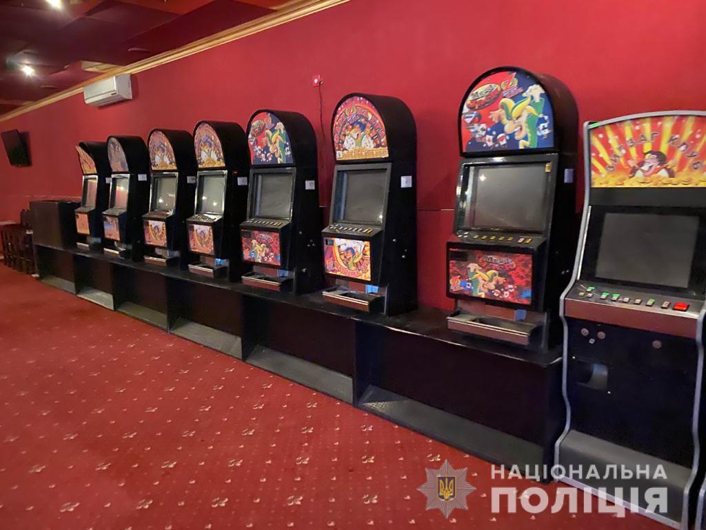 На Салтовке накрыли два подпольных казино