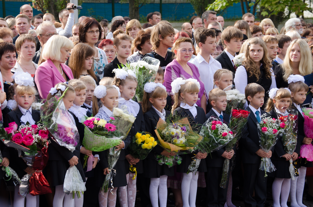 Школам Харькова разрешили провести линейки первого сентября