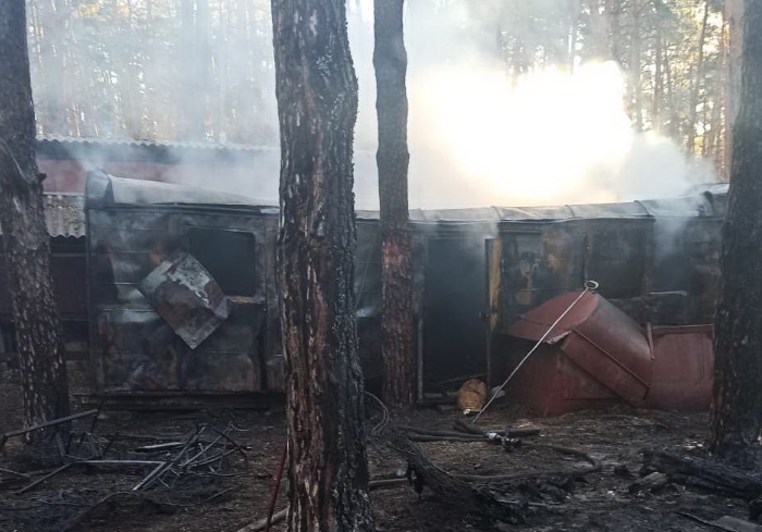 Под Харьковом горели вагоны (фото)