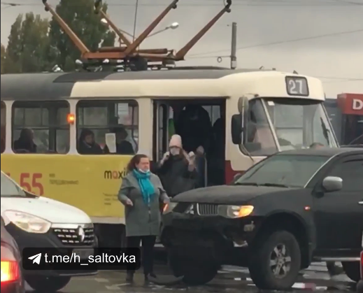 На Салтовке из-за ДТП стоят трамваи