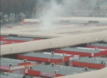 В Харькове – пожар на Конном рынке (видео)