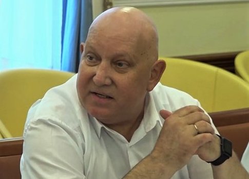 В Купянске умер директор медицинского колледжа