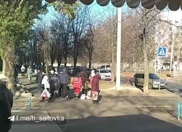 Посреди улицы на Салтовке умер мужчина (видео)