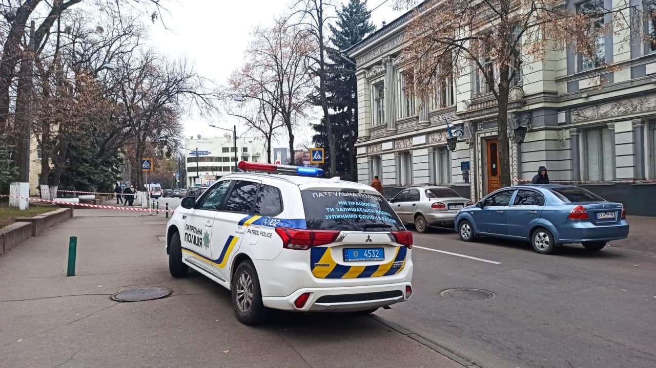 В центре Харькова оцепили улицу: в чем причина