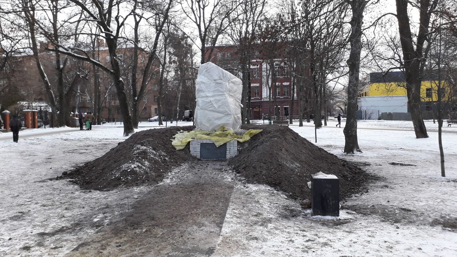 В Харькове восстановили памятник воинам УПА