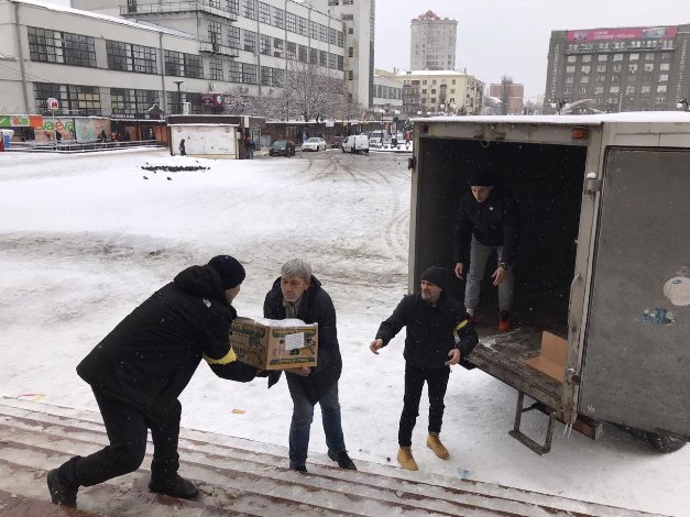 Харьковские энергетики получили помощь от волонтеров