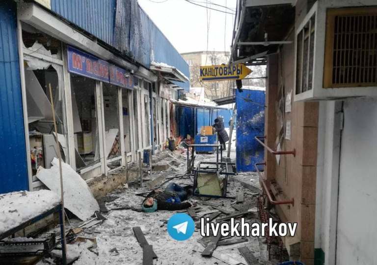 В Харькове сегодня обстреляли рынок: погиб подросток